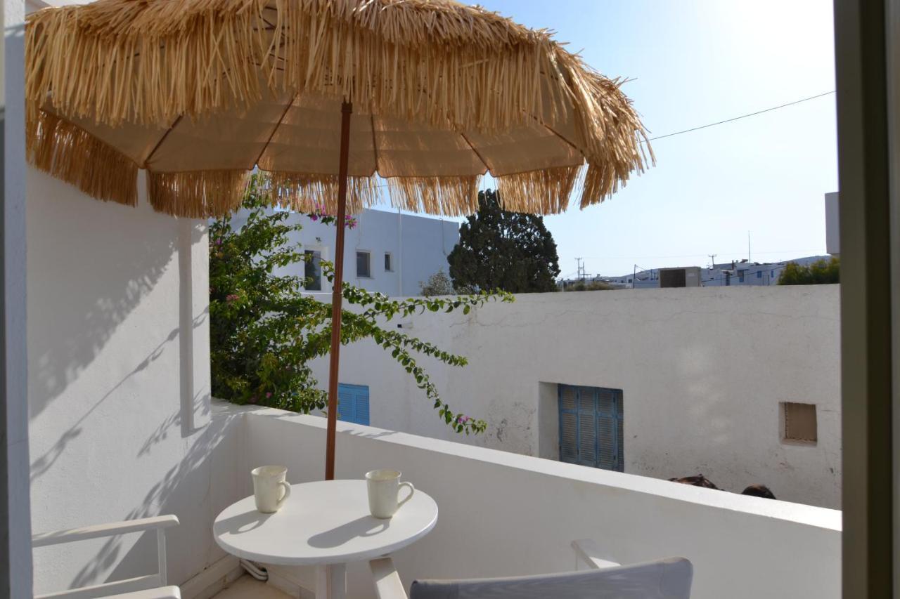 Artemis Hotel Antiparos Екстер'єр фото