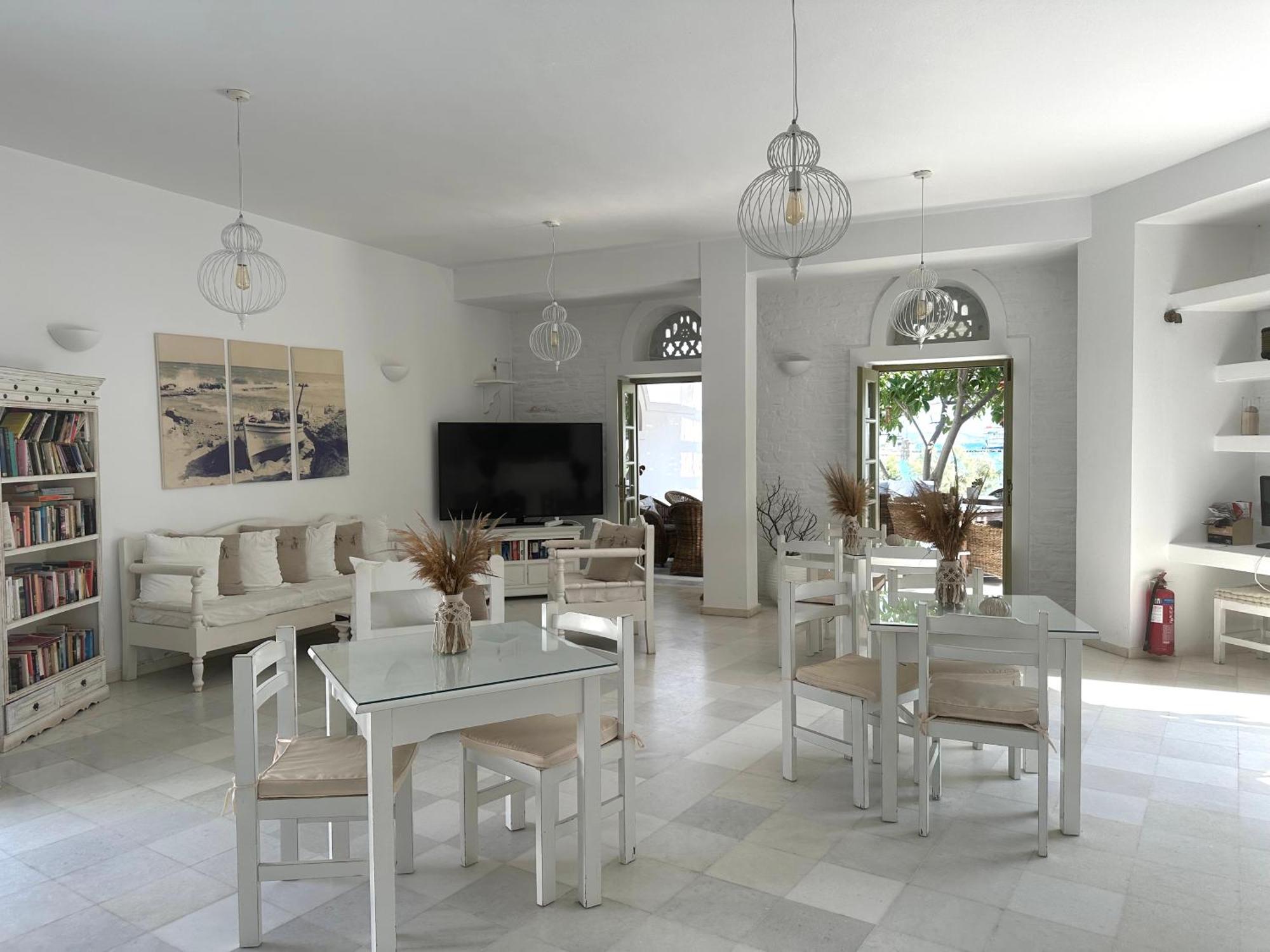 Artemis Hotel Antiparos Екстер'єр фото